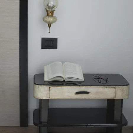 公寓 勒库波利娜酒店 *