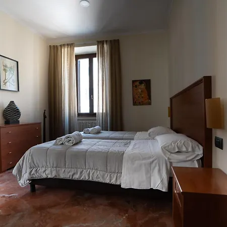 アパート ル クポリネ ローマ