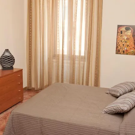 ル クポリネ アパート ローマ